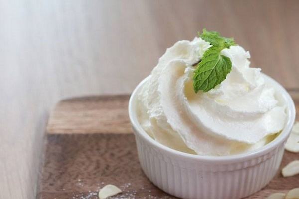 Kem whipping cream là gì cách làm whipping cream từ sữa